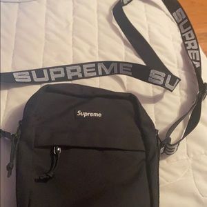 Supreme shoulder bag SS18 black